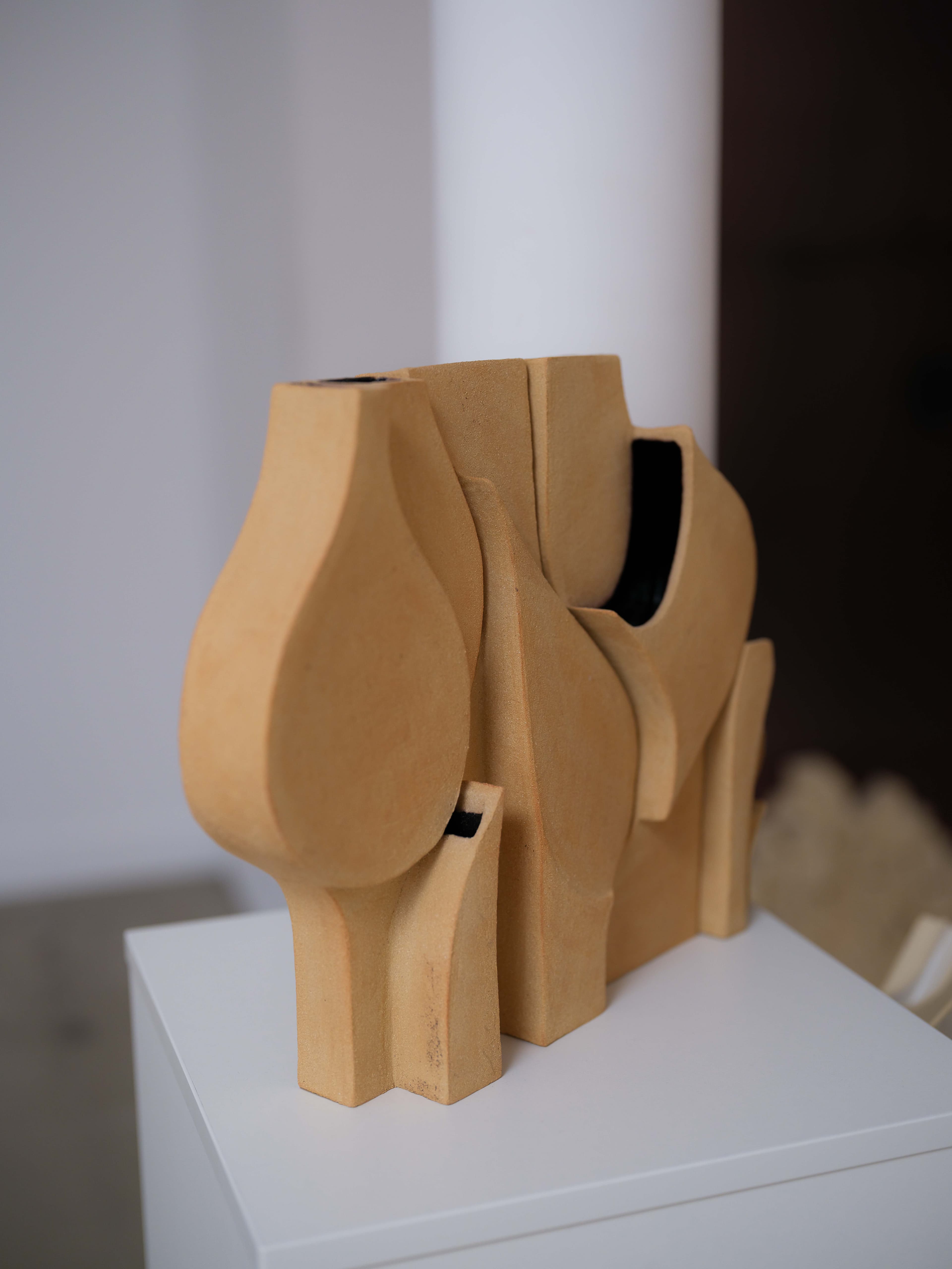 “Hill 05”, Caroline Desile